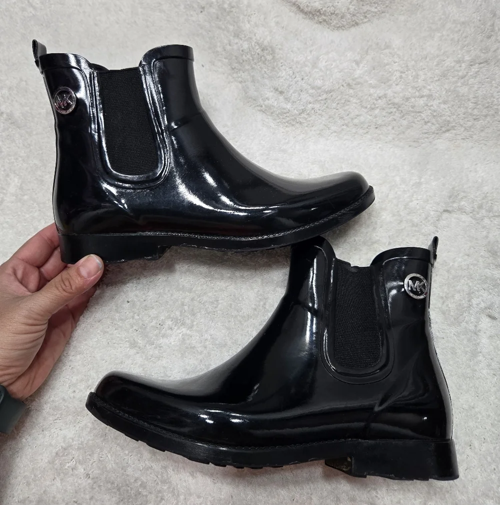 Michael Kors Women's Black Rain Booties Flat Rubber Ankle Boots US Size 8